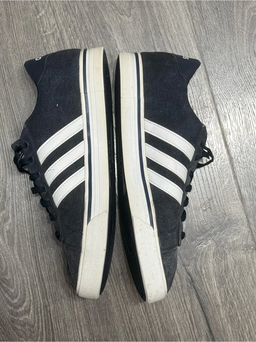 adidas Neo Cloudfoam Navy Suede Sneakers men’s size 10.5